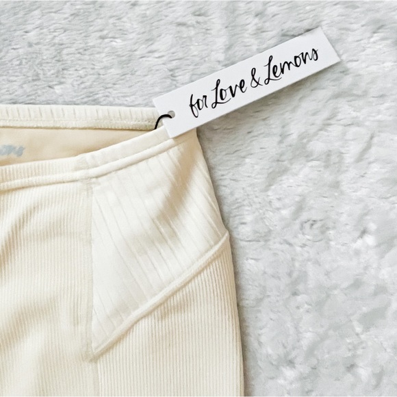NWT- For Love & Lemon Dani Ribbed Biker Shorts Cream - Picture 4 of 8